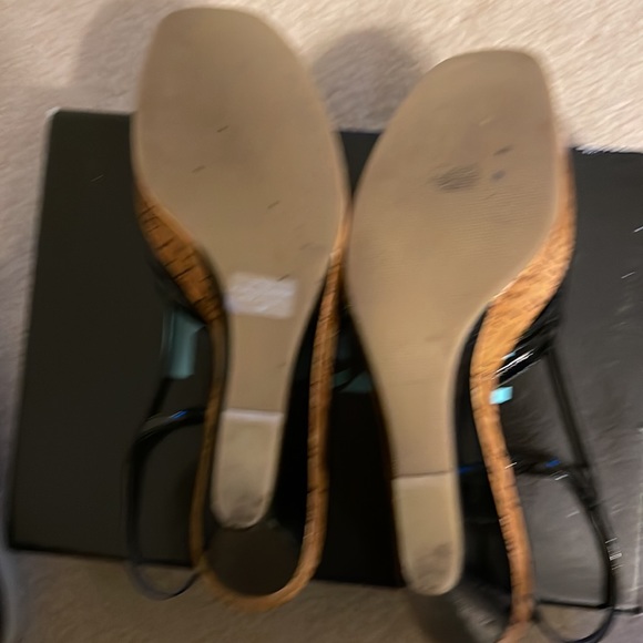 Very cute platform sandals - Picture 3 of 3